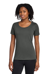 Nike Women's Dri-FIT Cotton/Poly Scoop Neck Tee NKBQ5234